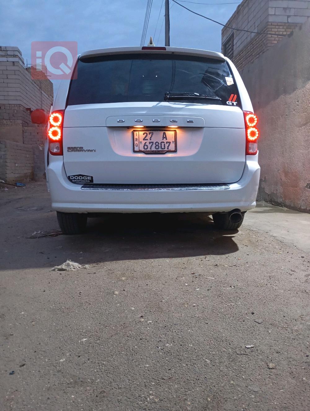 دودج جراند كارافان